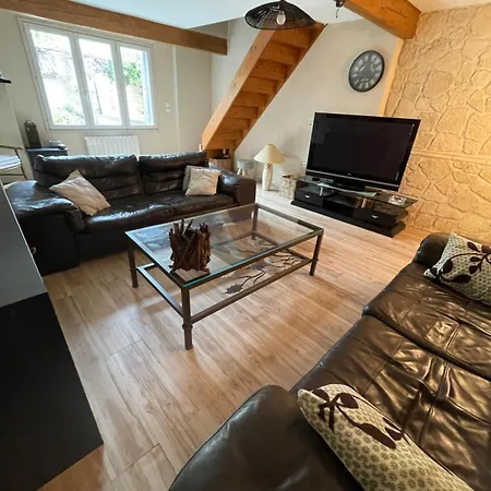 Maison La Glycine Domaine Viticole De 1 A 8 Personnes Дом отдыха