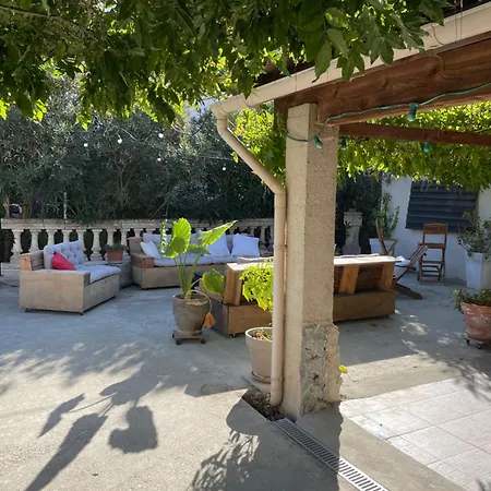 Ferienhaus Maison La Glycine Domaine Viticole De 1 A 8 Personnes