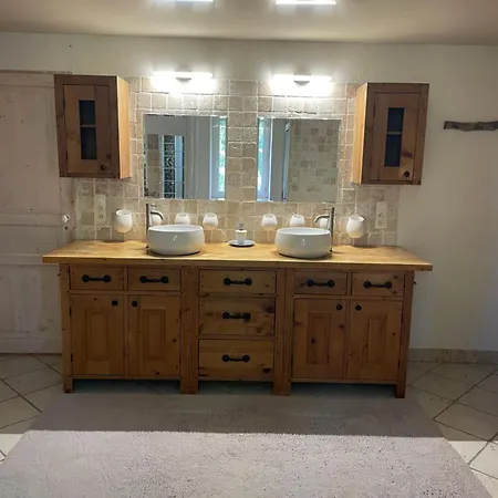 Maison La Glycine Domaine Viticole De 1 A 8 Personnes Ferienhaus *