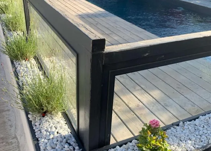 Maison La Glycine Domaine Viticole De 1 A 8 Personnes Feriehus *